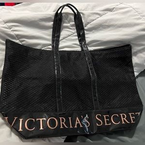 2 medium/large size Victoria’s secret store bags